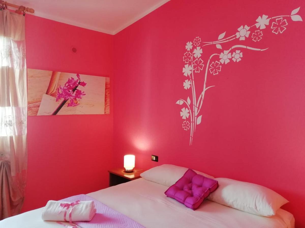 Prendas Antigas - Vacanze A Teulada Apartamento Exterior foto