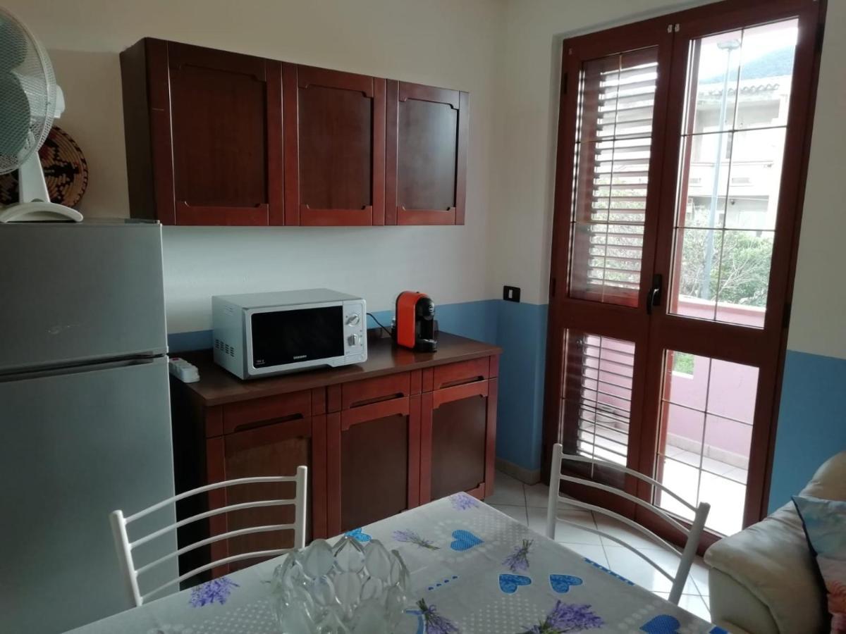 Prendas Antigas - Vacanze A Teulada Apartamento Exterior foto