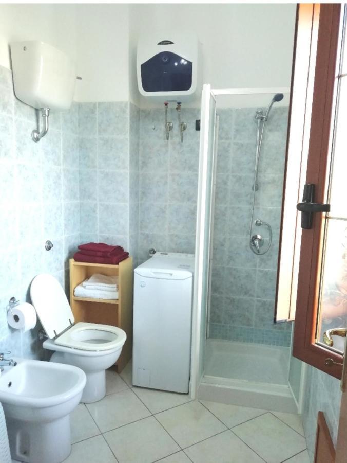 Prendas Antigas - Vacanze A Teulada Apartamento Exterior foto