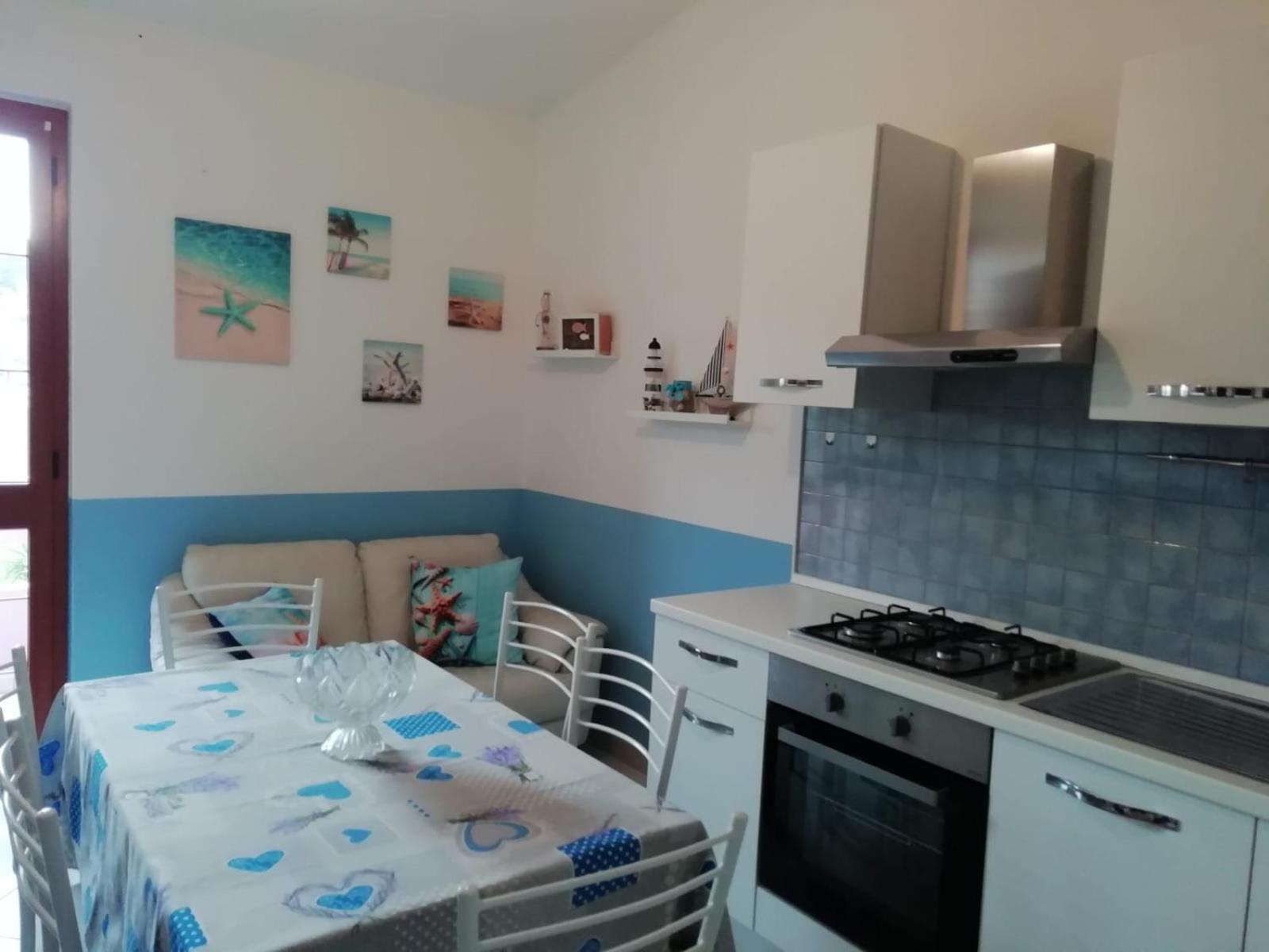 Prendas Antigas - Vacanze A Teulada Apartamento Exterior foto